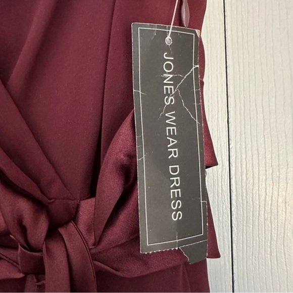 Jones Wear Dress Burgundy Cocktail dress with satin bow. Midi Dress Size 6 NWT - Picture 5 of 14